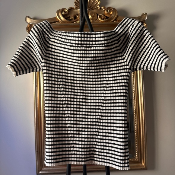 Z Supply Striped Birdie off Shoulder Black and White striped Women's Top - Picture 2 of 8